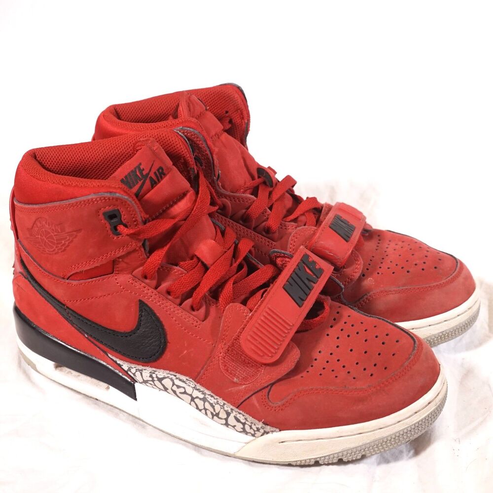 Air Jordan Legacy 312 Toro Size 10 Bent Heel Counter